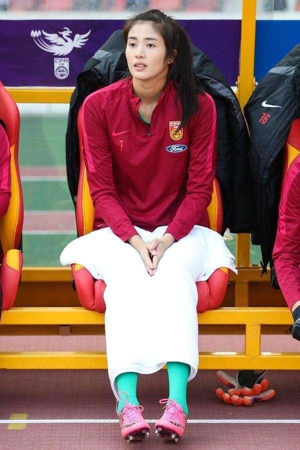 说东亚杯韩国李玟娥最美?知女足赵丽娜是里约