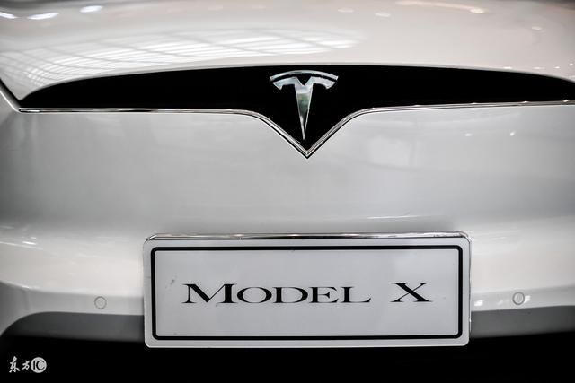 马斯克为特斯拉超级电池工厂招工,买特斯拉打