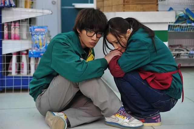 看亿万网友当年如何评价李小璐和乔任梁合作的