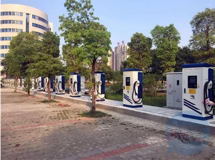 潮州新能源汽车号牌正式启用 充电桩已安装落