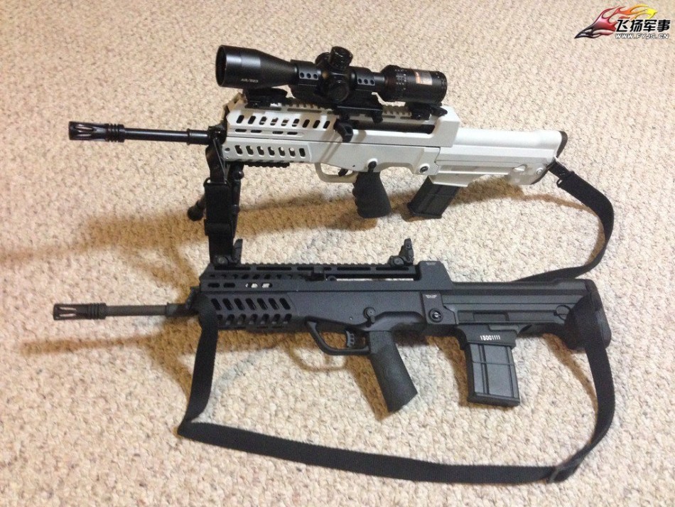 中国97式突击步枪是在95式突击步枪基础上改装研制，主要变化是采用了北约制式的5.56毫米弹药，使用北约制式M16突击步枪金属弹夹，同时省略了中国军队制式武器上原有的枪口制退器的减音功能。97型步枪主要供出口使用，在国内也有少量装备。