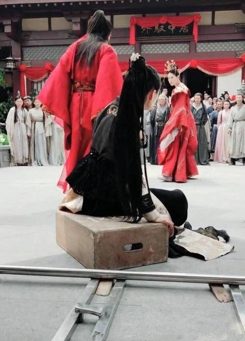 《新倚天》陈钰琪赵敏抢婚,周芷若美艳狠辣,