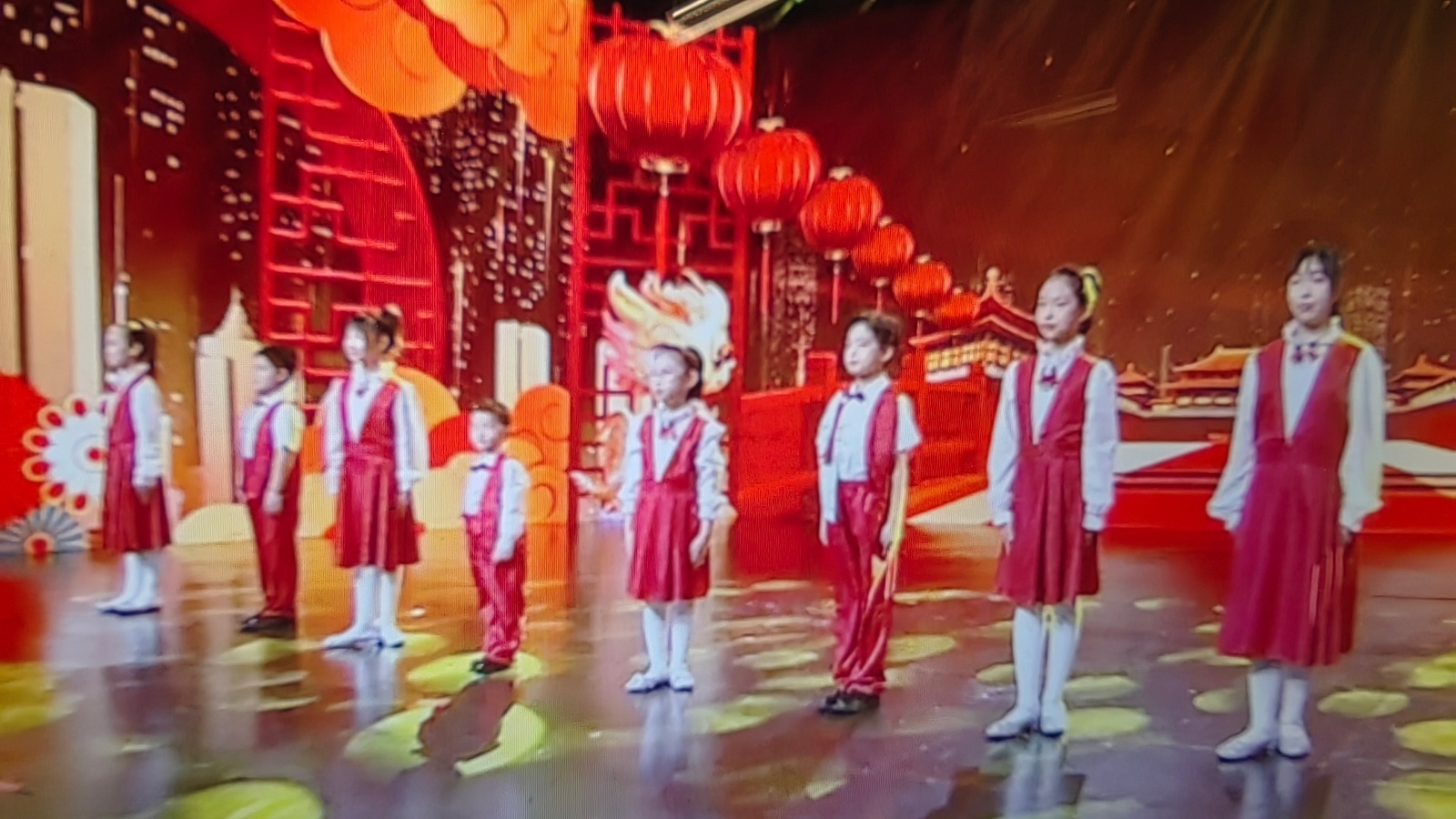 朗 诵 《大写的中国》