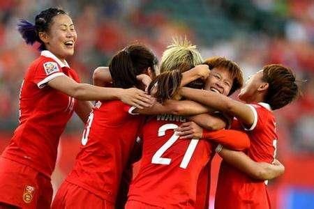 中国女足杀进2019世界杯,中国男足赘肉横生