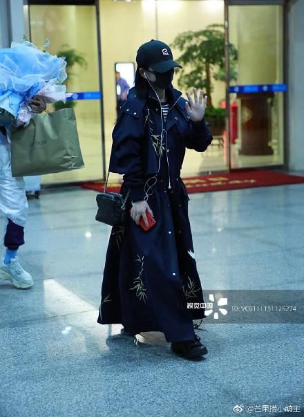 谢娜回应回归!谢娜正式回归快本,两个字形容自