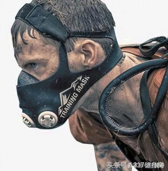 抖音里100多万粉丝的韩老湿,健身时候带的面