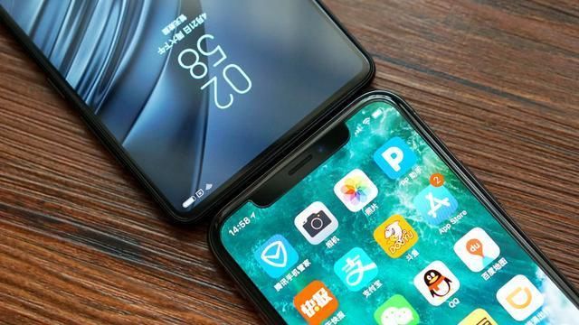 小米MIX2S外观对比iPhone X:差距真的很大么