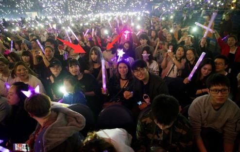 斗鱼魔王看演唱会被林俊杰翻牌,水友感慨:除了