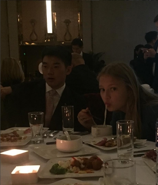 林依轮老婆晒照 不小心曝光了14岁儿子林子轩的外国女友(2)