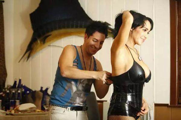 八胞胎妈妈闻名世界, 如今苦尽甘来幸福晒照