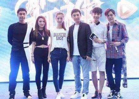 王思聪痛骂自家酒店!这是我住过最SB的酒店,王