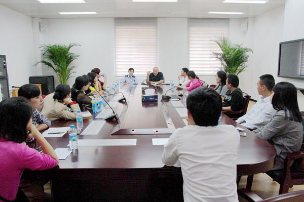 市局办税服务厅举办房地产中介机构营改增座