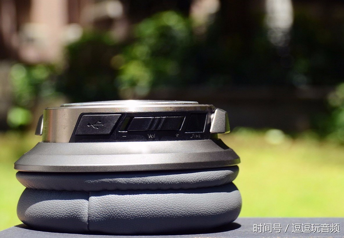 引领纯数字驱动蓝牙耳机 铁三角DSR9BT评测