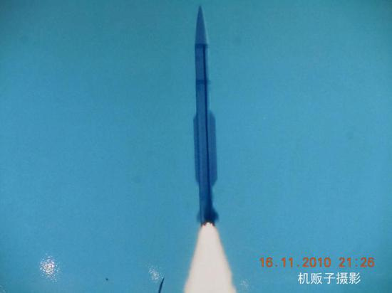 中国火箭弹新玩法:挂在战机上变身高超音速反舰导弹