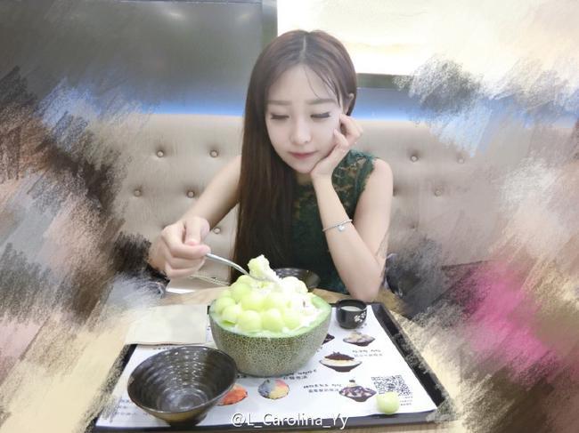 球星背后的她:李源一女友赵晶 为爱一起留洋