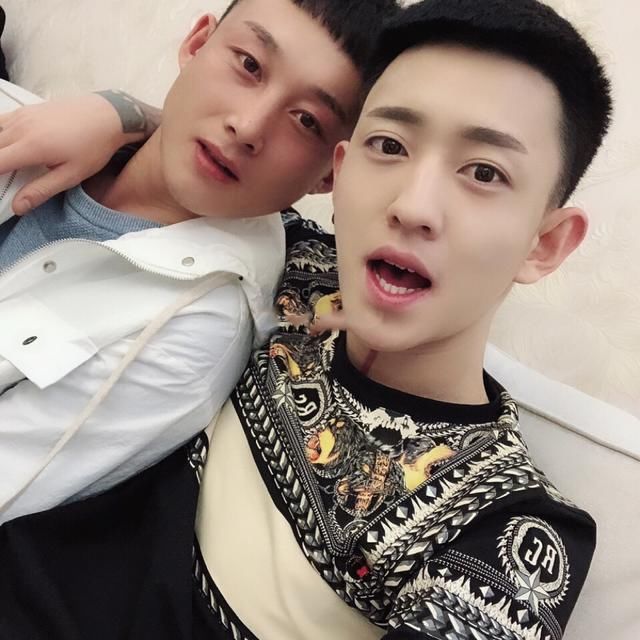 快手李耀阳丹sir分手,只因女方称呼公公为大哥