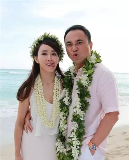 胡静发文"刚生四天的小baby"颜值惊人,身价百亿老公再成焦点