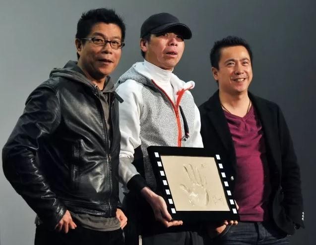 小崔火烧华谊兄弟,谁胜出?