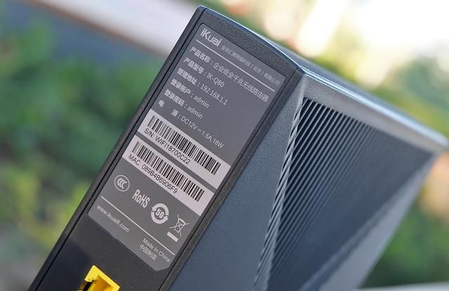 智能管控上网,做老板更放心-爱快Q80千兆无线