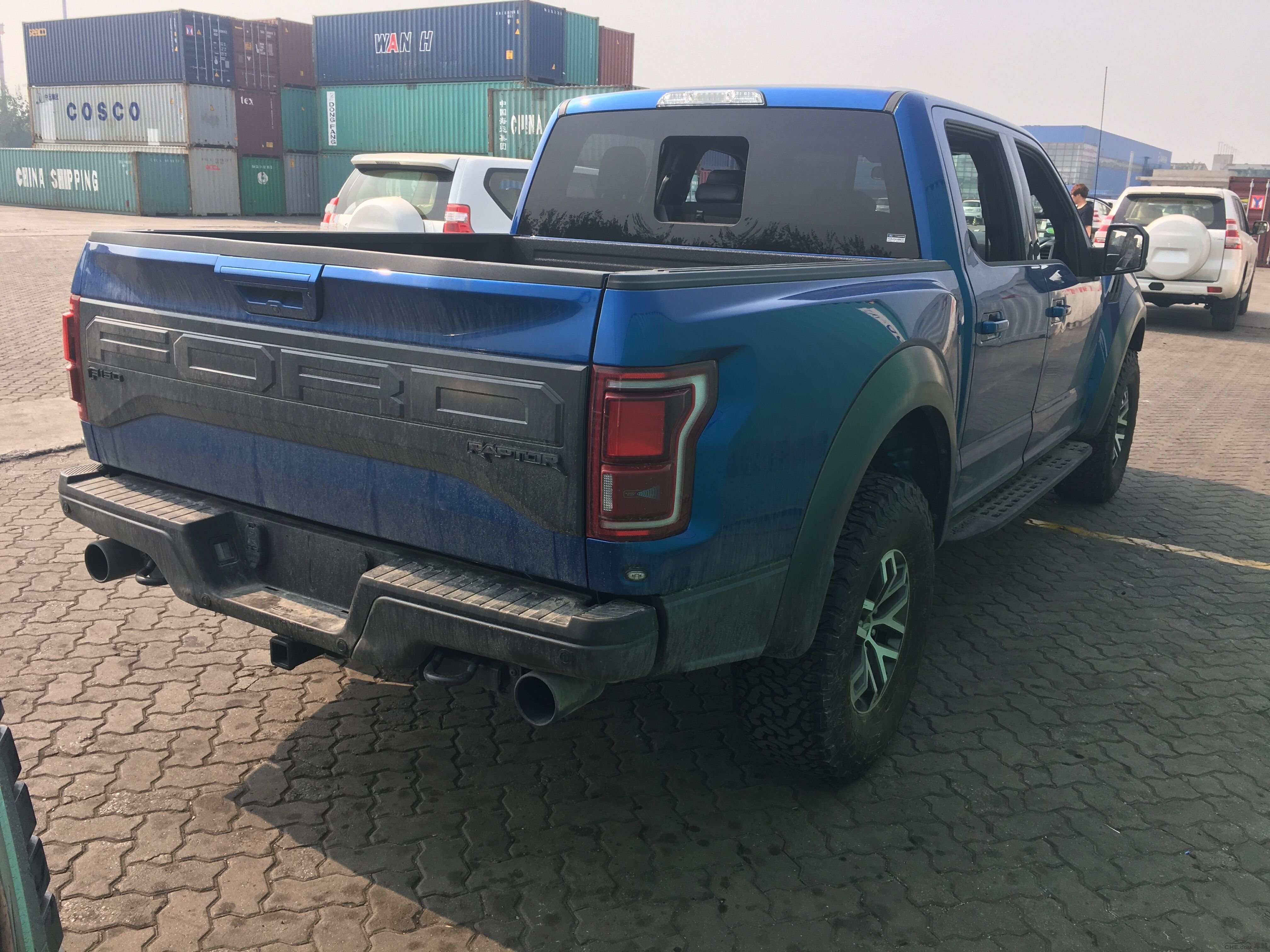 17款福特猛禽港口现车 巅峰越野皮卡劲爆价