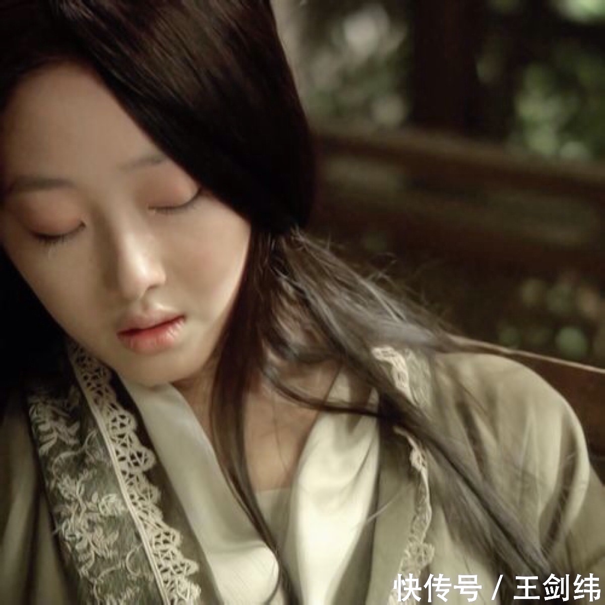 红楼梦细思极恐的一幕,宝玉未完的话是在暗示