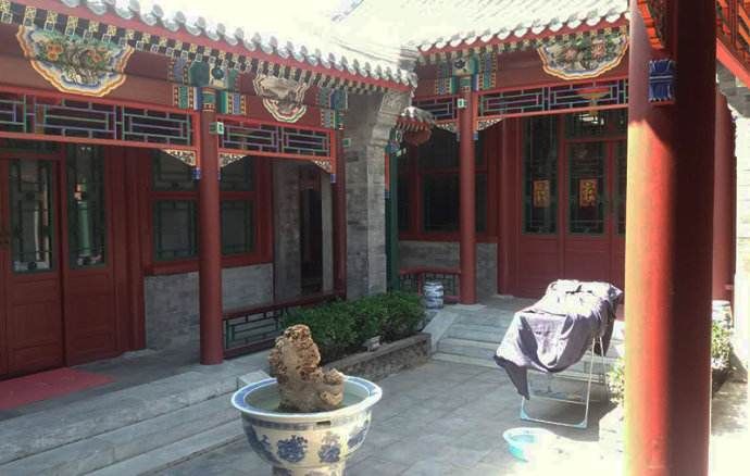 看看北京后海旁边的四合院都住着什么人呢?