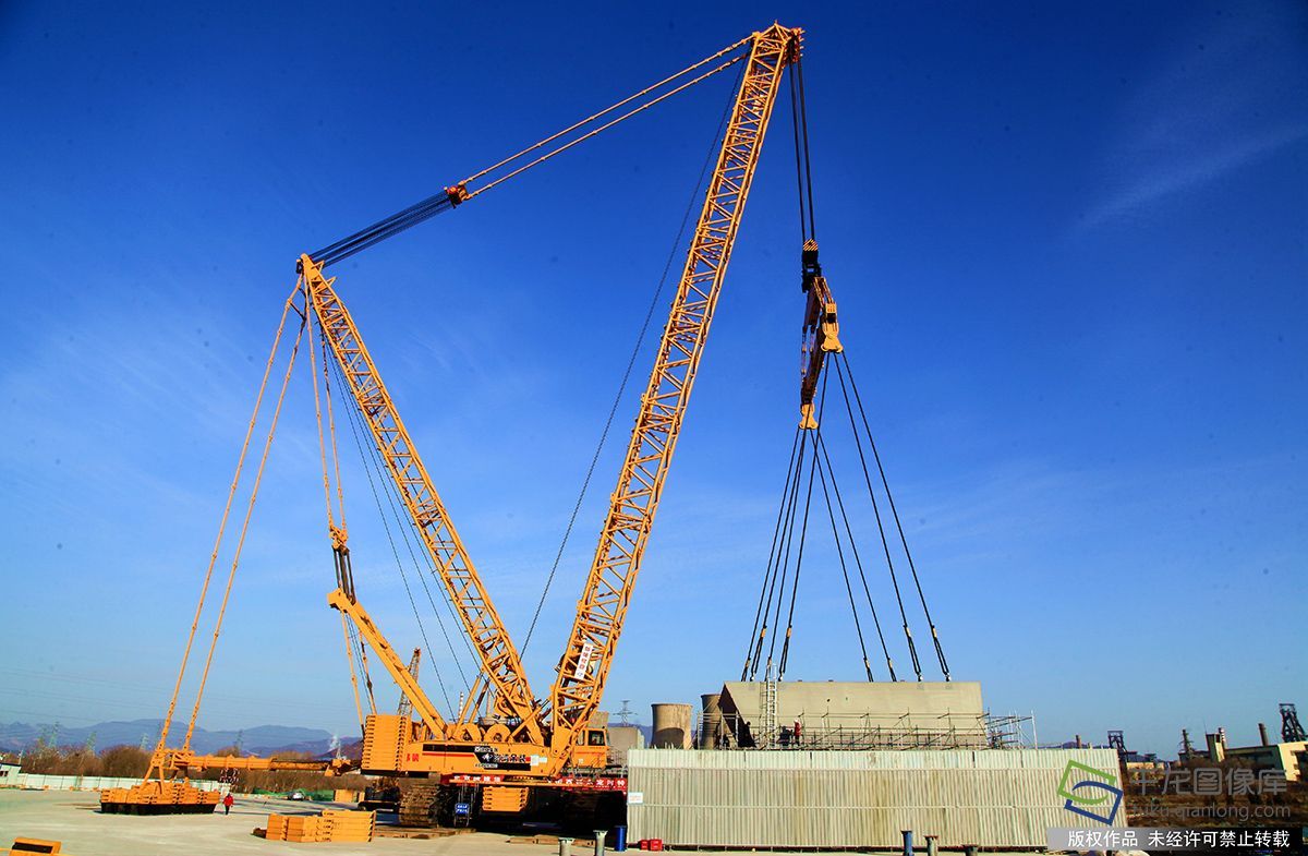 永定河特大桥高塔南肢第二段第四次吊装完成 永定河特大桥高塔南肢第二段第四次吊装完成
