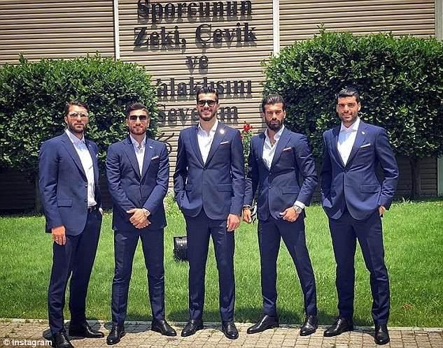 伊朗世界杯足球队更像是一支男模队,虽然帅但