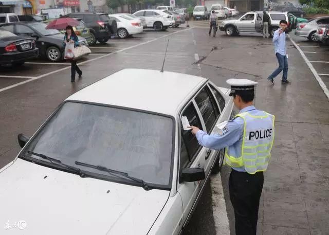 2018新规实施,交警:这5种违章行为不再扣分!网