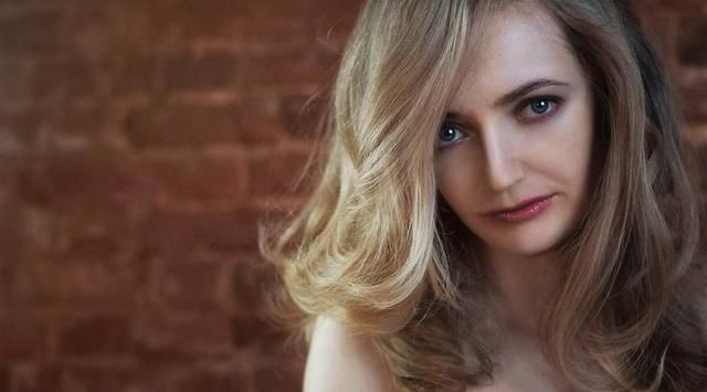 俄罗斯小姐姐相亲,不要车房,孩子要入俄罗斯国