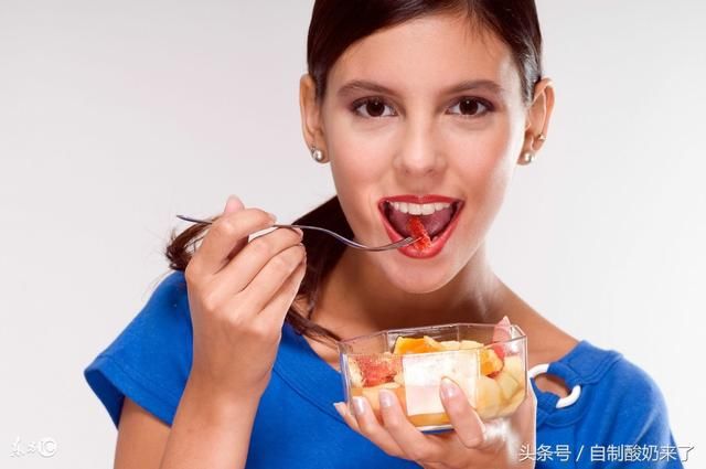 减肥期间,吃什么晚餐最好?酸奶、牛肉、西兰花