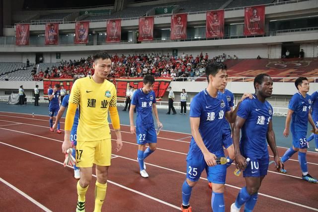 河南建业连遭败绩不意外,保级球队还是保字当