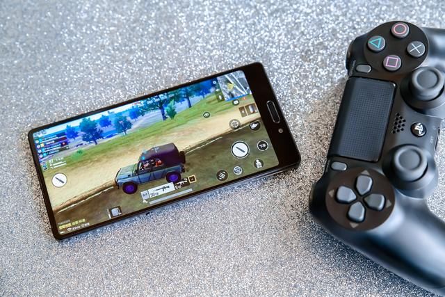 千元机用出幸福感,老罗的坚果3漂亮得真不像实