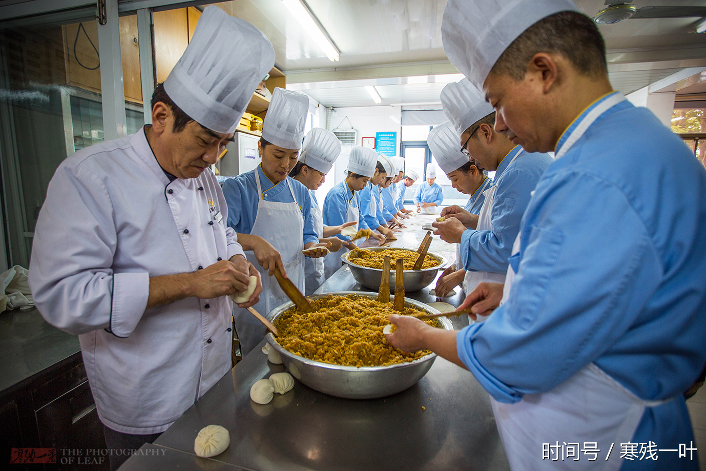 百年古法制作的靖江蟹黄汤包,真材实料每只18