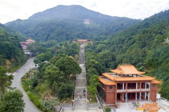 广东省一县级市,人口超240万,为潮州八邑之一