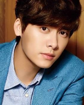 李易峰新电影《动物世界》上市,网友说:很期待