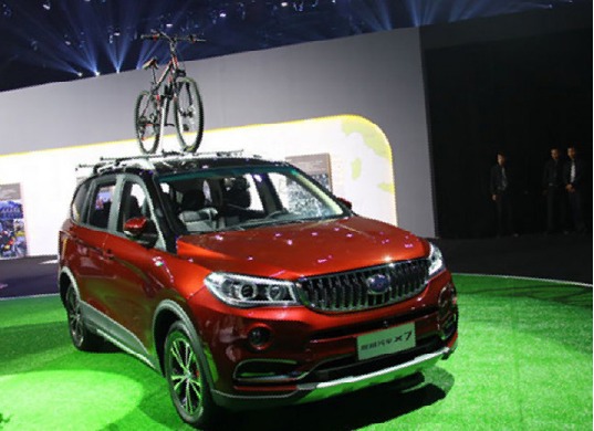 "你也叫x7 我也叫x7" 我们的目标是让宝马无名可取-北京时间