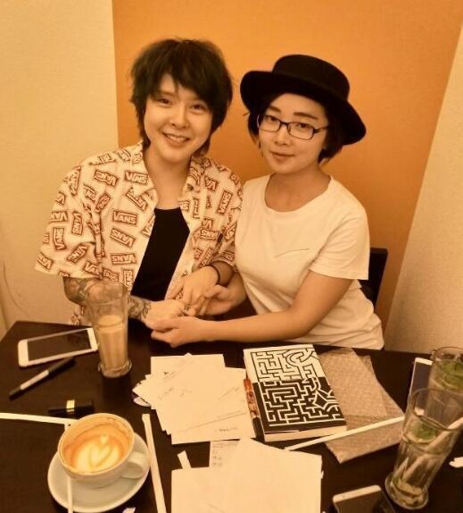 网红鼻祖沉珂近照曝光:非主流之母变大婶 网红鼻祖沉珂近照曝光:非主流之母变大婶