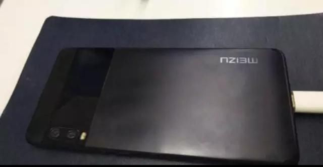 魅族16X携手魅族pro8一起走上发布会