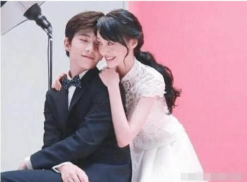 CP婚纱照:鹿晗热巴甜蜜,郑爽杨洋卖萌,最有范