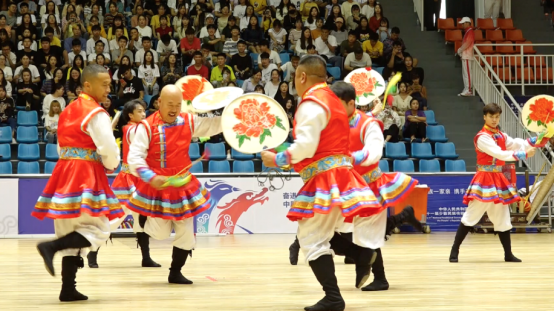 胖大叔跳舞也很美！鼓舞太平展现京味儿非遗魅力