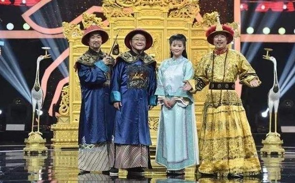 了!张国立、冯小刚等人深夜秘会崔永元 小崔经