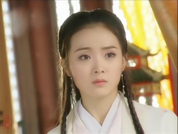 43岁王艳素颜近照曝光 豪门阔太举止好老气 43岁王艳素颜近照曝光 豪门阔太举止好老气