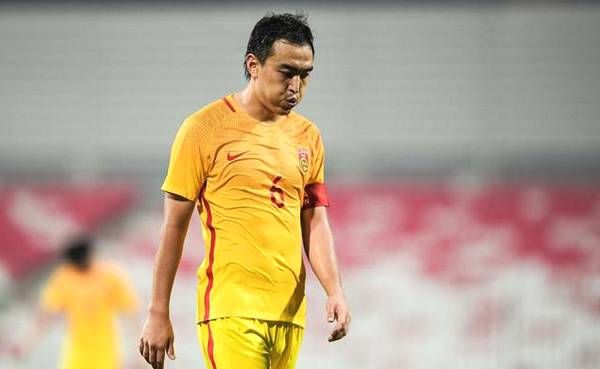 国足西征2场不胜真正原因找到了,黄健翔一针见