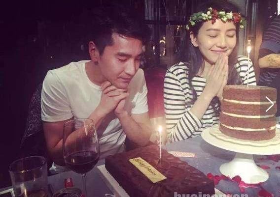 路人镜头下的高圆圆美到发光,难怪赵又廷不选