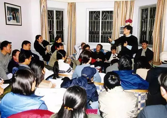 月薪500到掌握600亿资产 她是马云背后的女人