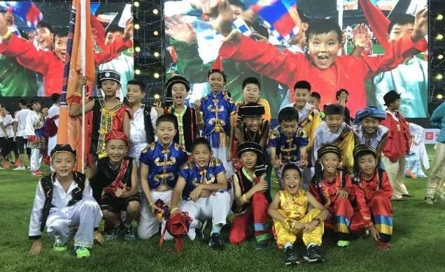 广州恒大球星郜林举办高规格青训赛事 全国13