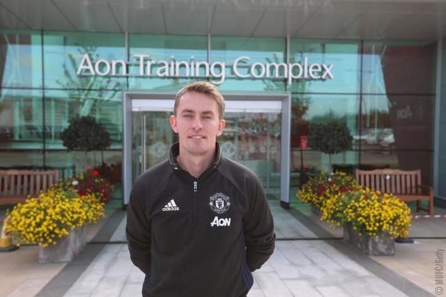 穆帅请此强人有助曼联青训小妖爆发!华裔边锋