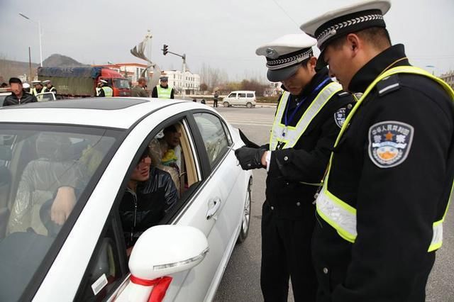 2018年新交规开始执行,这几种行为不要有,不然