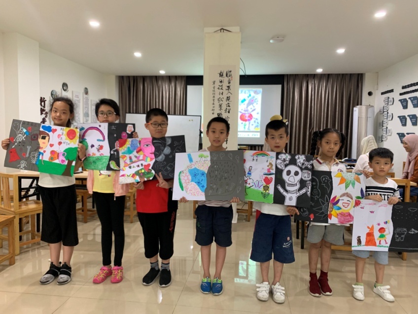 青羊区大力巩固“2019年全民禁毒集中宣传月”活动成果(图8) 青羊区大力巩固“2019年全民禁毒集中宣传月”活动成果(图8)